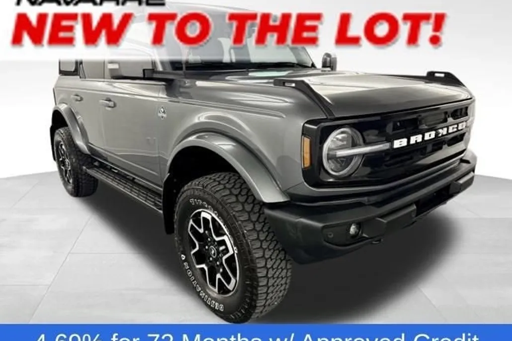 2024 Ford Bronco Outer Banks photo 1