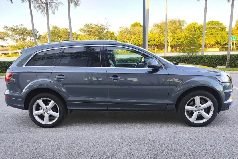 2015 Audi Q7 3.0T S line Prestige photo 1