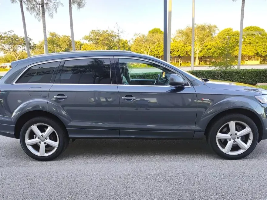 2015 Audi Q7 3.0T S line Prestige photo 1