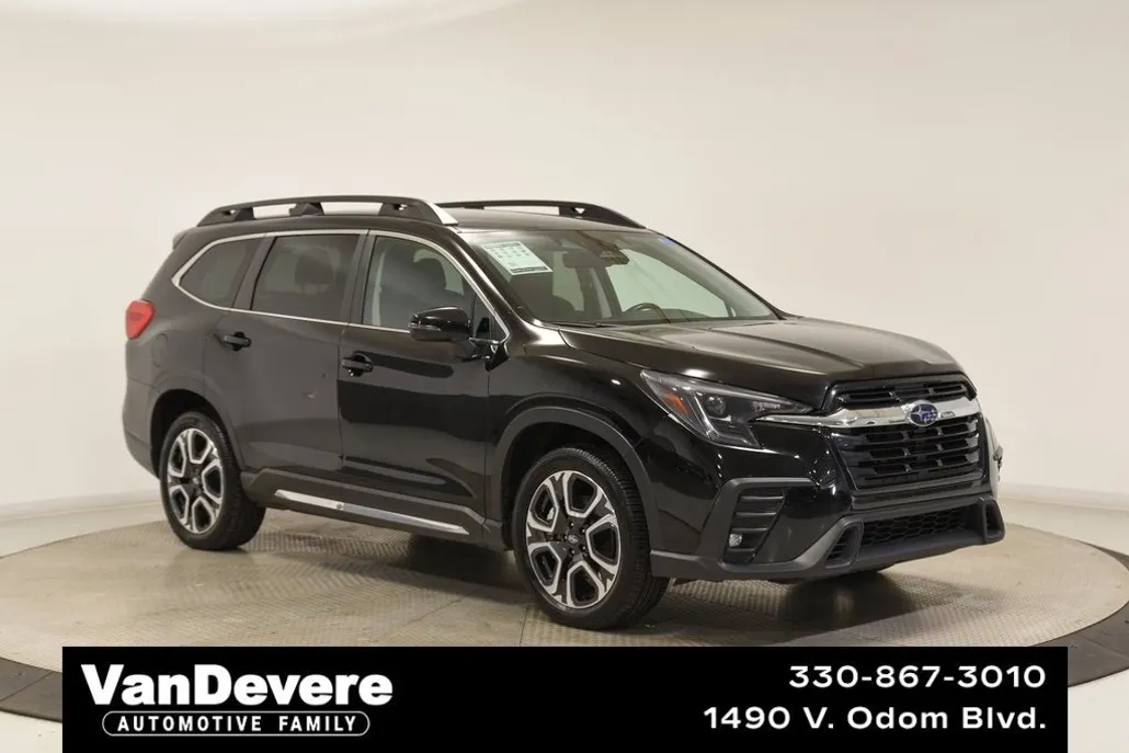 2023 Subaru Ascent Limited photo 1