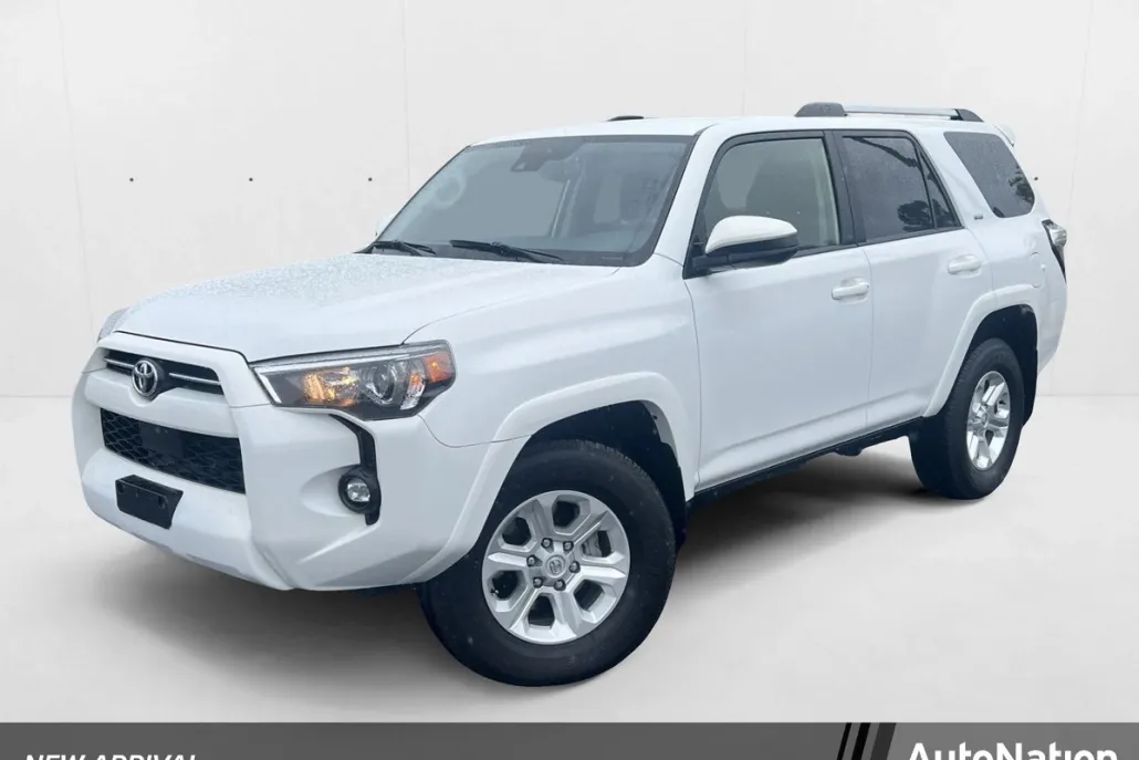 2024 Toyota 4Runner SR5 photo 1