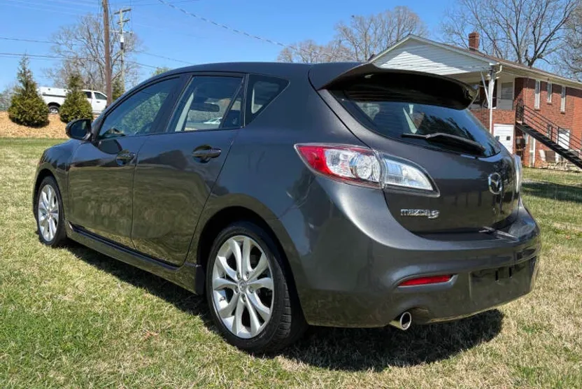 2011 Mazda Mazda3 Sport photo 1