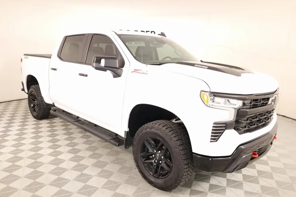 2024 Chevrolet Silverado 1500 LT Trail Boss photo 1