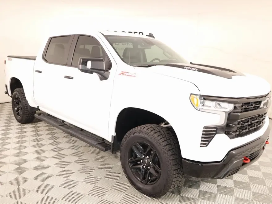 2024 Chevrolet Silverado 1500 LT Trail Boss photo 1