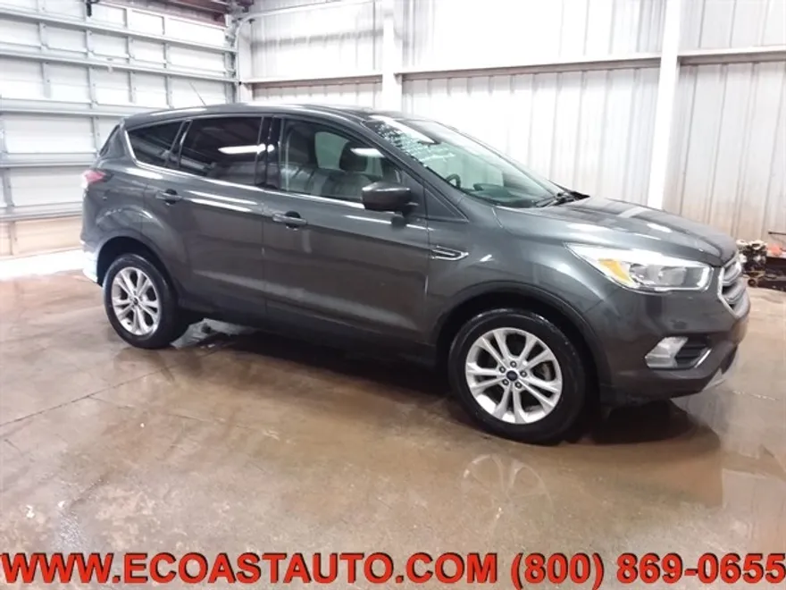 2017 Ford Escape SE photo 1