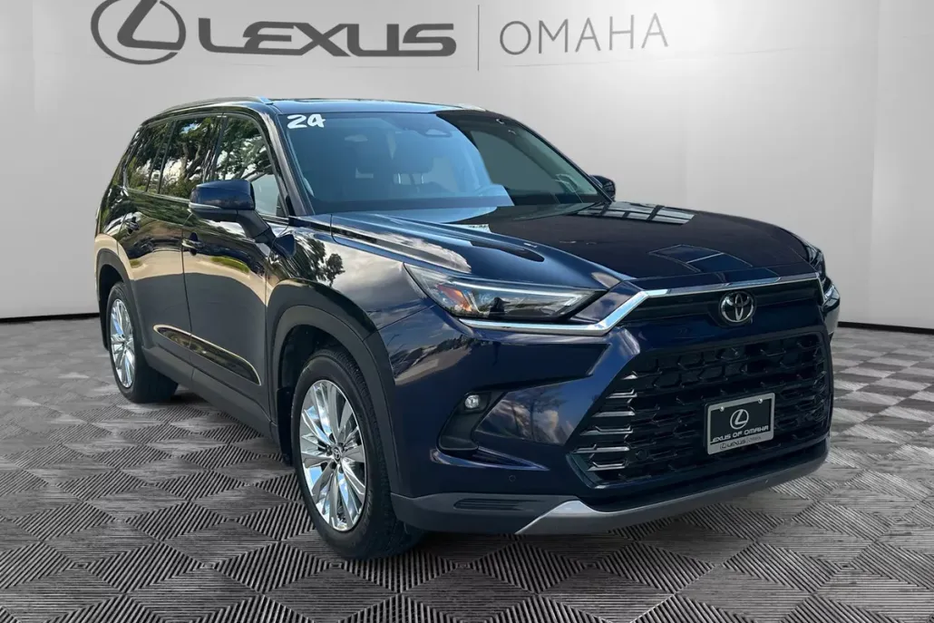 2024 Toyota Grand Highlander Platinum AWD photo 1