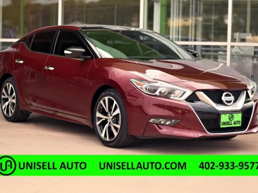 2017 Nissan Maxima SL photo 1