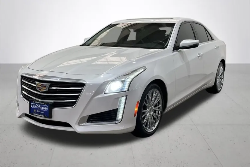 2016 Cadillac CTS Luxury photo 1