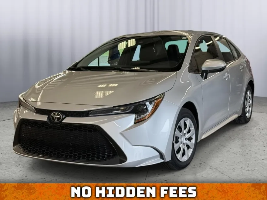2022 Toyota Corolla LE photo 1