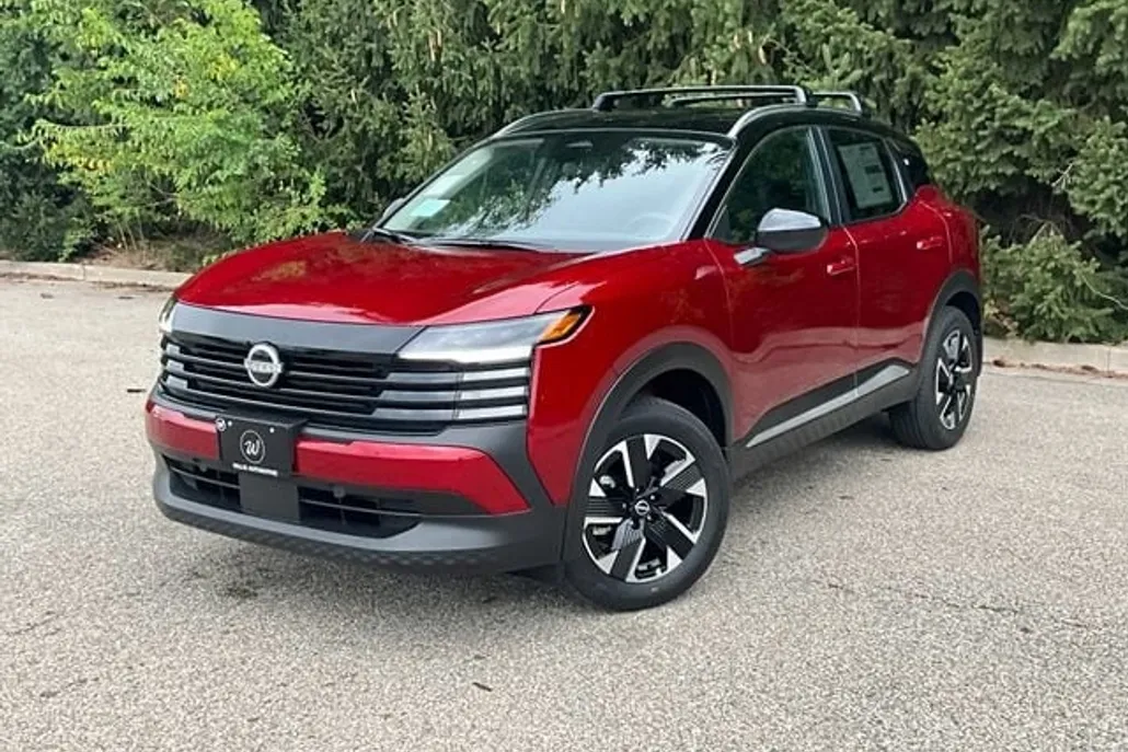 2026 Nissan Kicks SV photo 1
