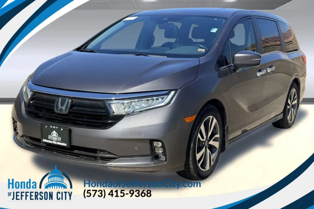 2022 Honda Odyssey Touring photo 1