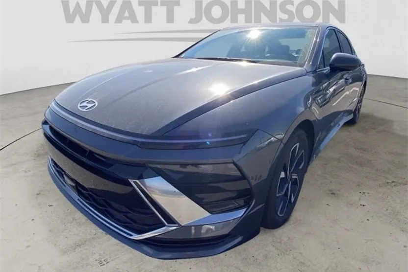 2024 Hyundai Sonata SEL photo 1