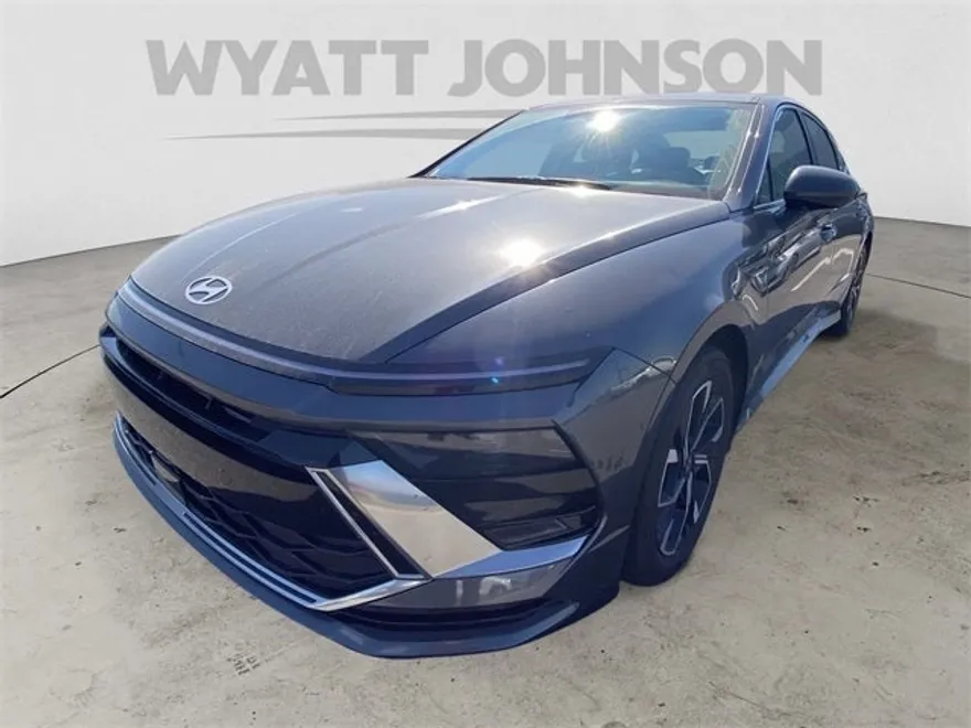 2024 Hyundai Sonata SEL photo 1