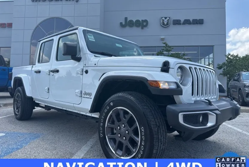 2023 Jeep Gladiator Overland photo 1