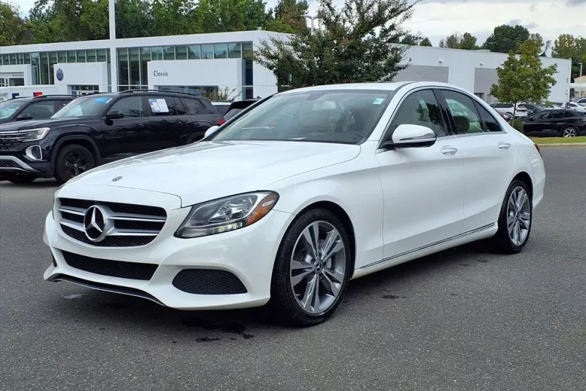 2018 Mercedes Benz C 300 photo 1
