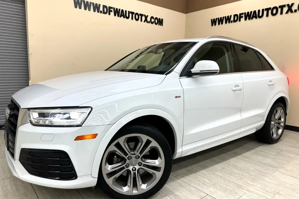 2016 Audi Q3 Prestige photo 1
