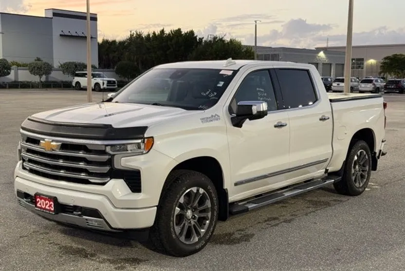 2023 Chevrolet Silverado 1500 High Country photo 1