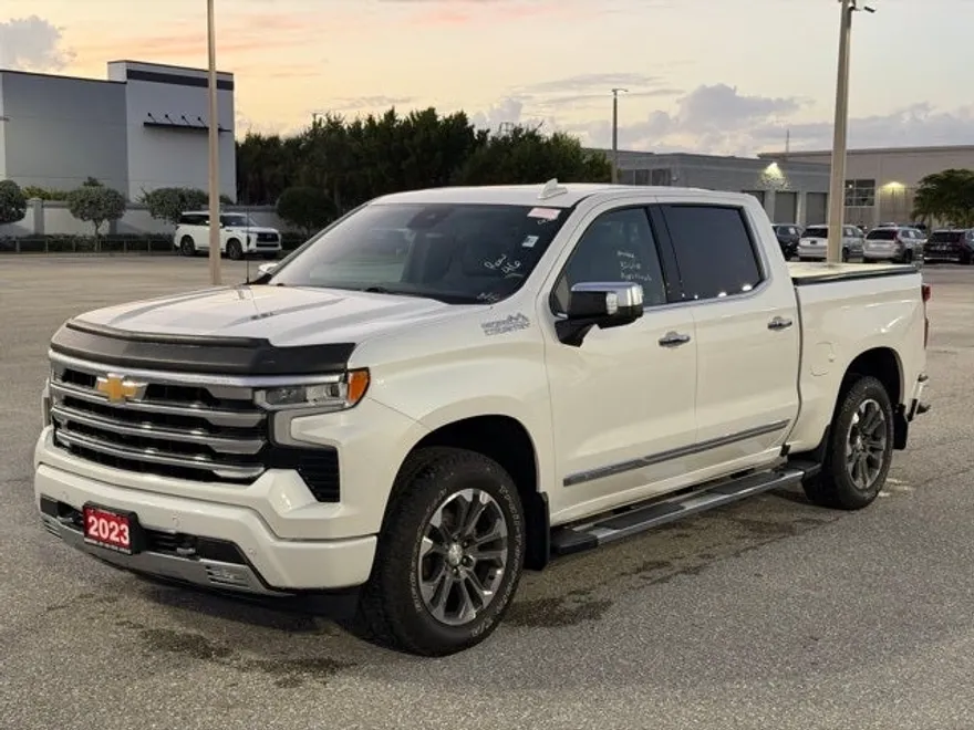 2023 Chevrolet Silverado 1500 High Country photo 1
