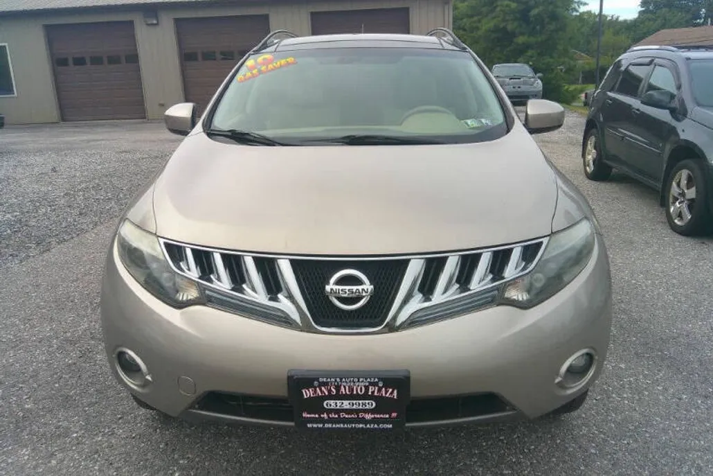 2010 Nissan Murano S photo 1