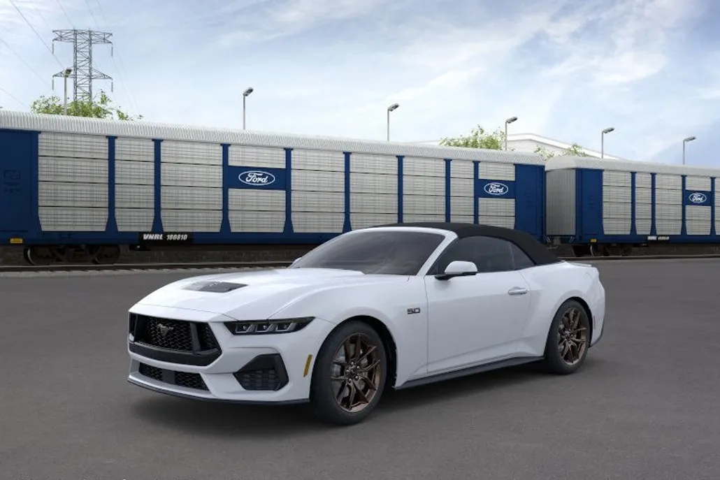 2025 Ford Mustang GT Premium Convertible photo 1