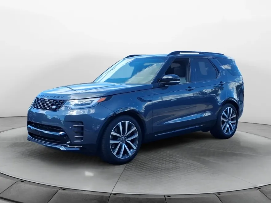 2024 Land Rover Discovery SE photo 1
