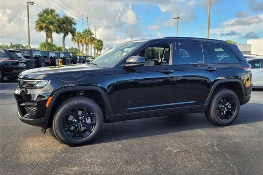 2025 Jeep Grand Cherokee Altitude X photo 1