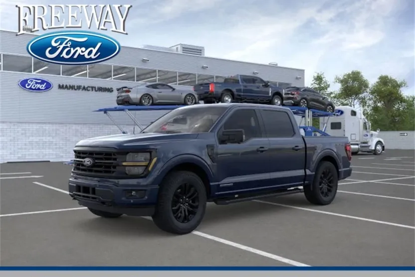 2025 Ford F-150 XLT photo 1