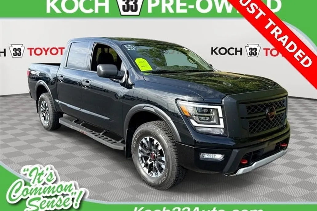 2023 Nissan Titan PRO-4X photo 1