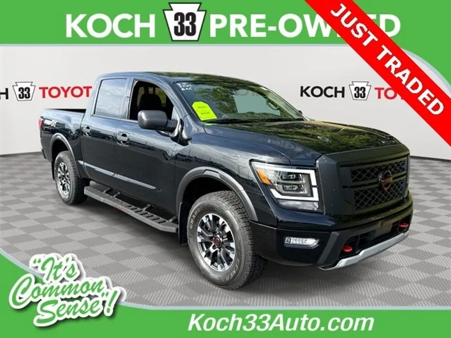 2023 Nissan Titan PRO-4X photo 1