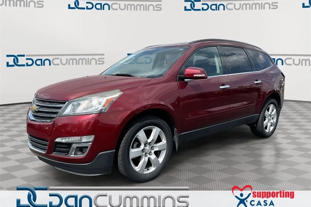 2017 Chevrolet Traverse 1LT photo 1