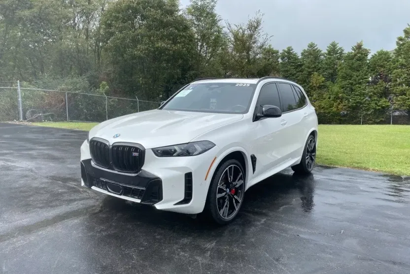 2025 Bmw X5 M60i photo 1