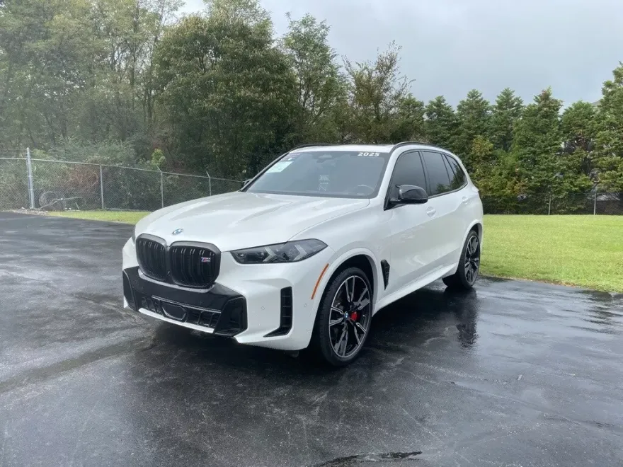 2025 Bmw X5 M60i photo 1
