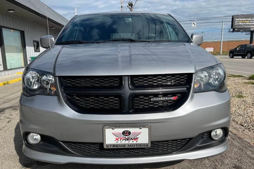 2018 Dodge Grand Caravan SE photo 1