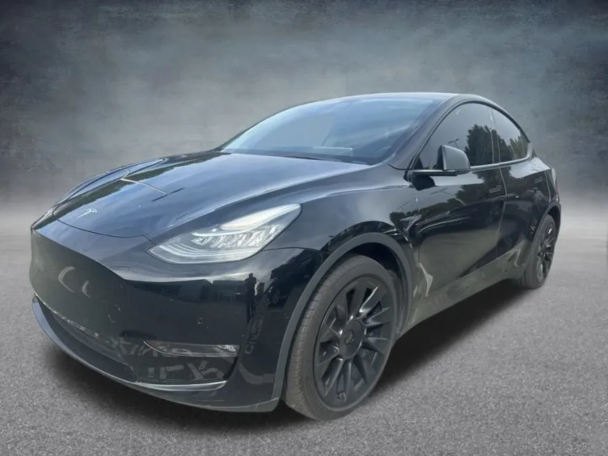 2022 Tesla Model Y Long Range photo 1