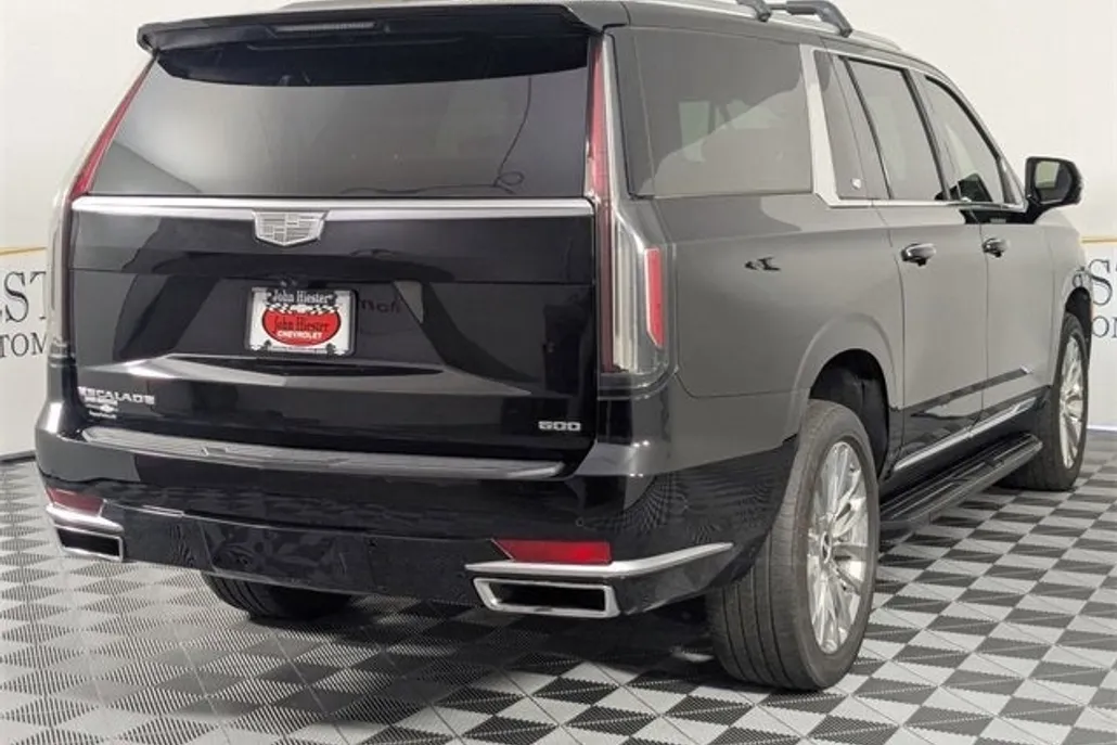 2021 Cadillac Escalade ESV Premium Luxury photo 1