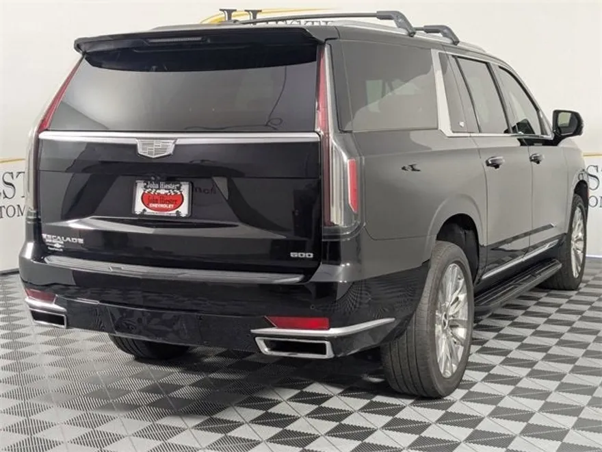 2021 Cadillac Escalade ESV Premium Luxury photo 1