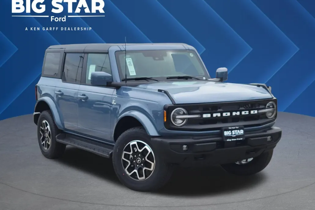 2025 Ford Bronco Outer Banks photo 1