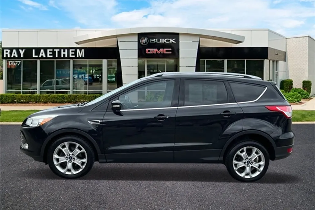 2015 Ford Escape Titanium photo 1