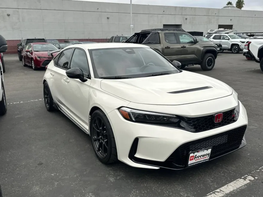 2023 Honda Civic Type R photo 1