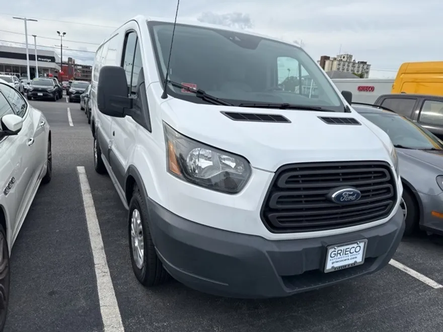 2017 Ford Transit photo 1