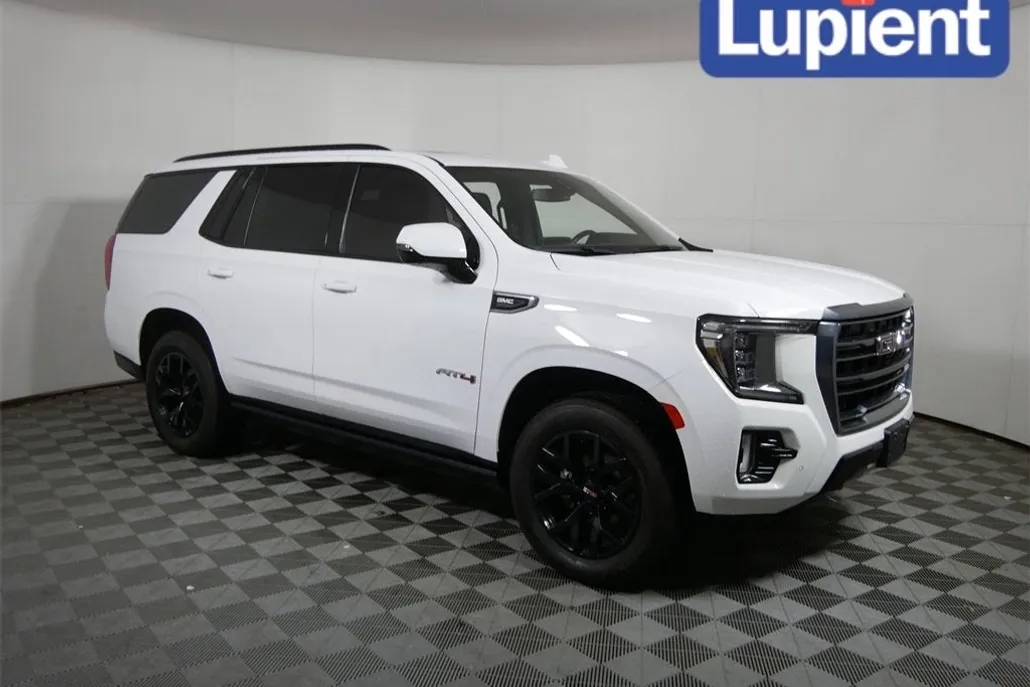 2022 Gmc Yukon AT4 photo 1