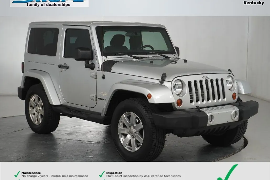 2012 Jeep Wrangler Sahara photo 1