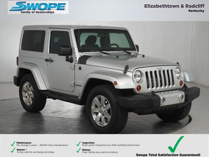 2012 Jeep Wrangler Sahara photo 1