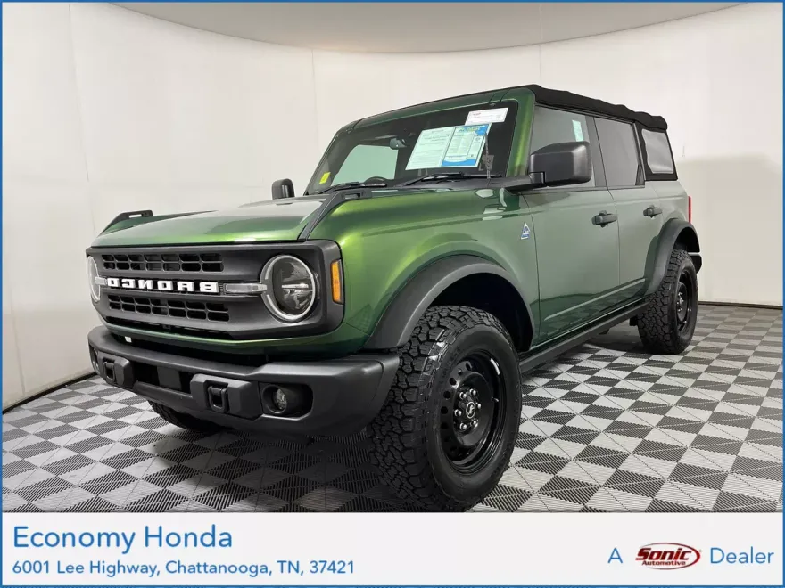 2022 Ford Bronco Black Diamond photo 1