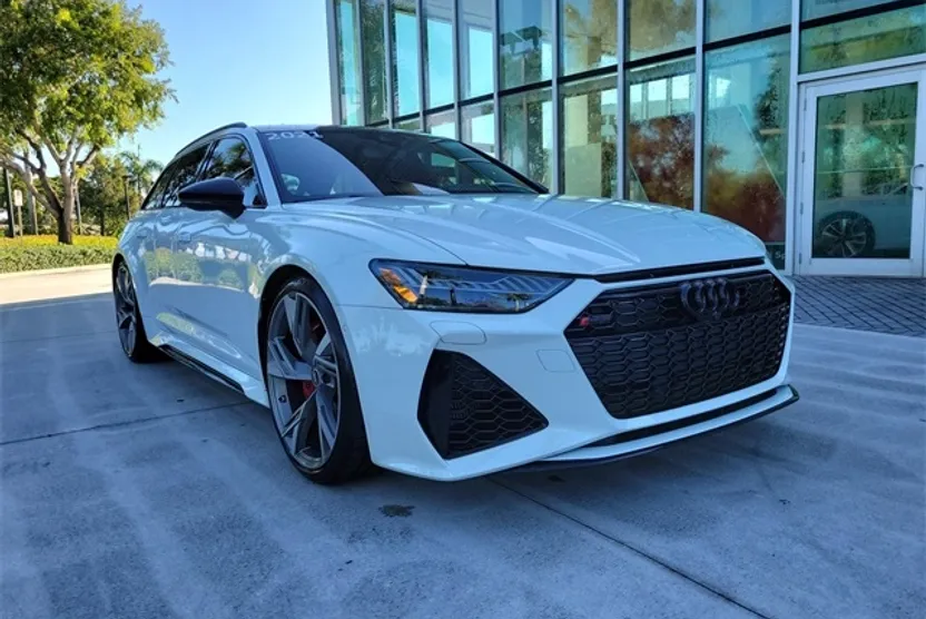 2021 Audi RS 6 Avant Base photo 1