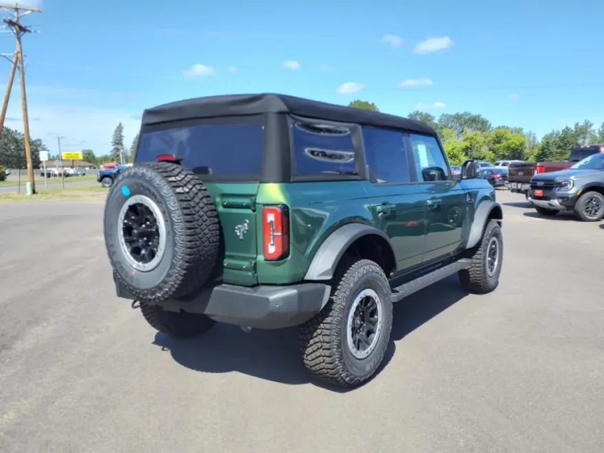 2024 Ford Bronco Outer Banks photo 1