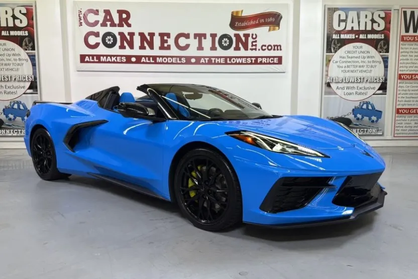 2023 Chevrolet Corvette Stingray Convertible 3LT photo 1