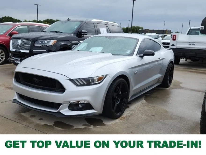 2016 Ford Mustang GT photo 1