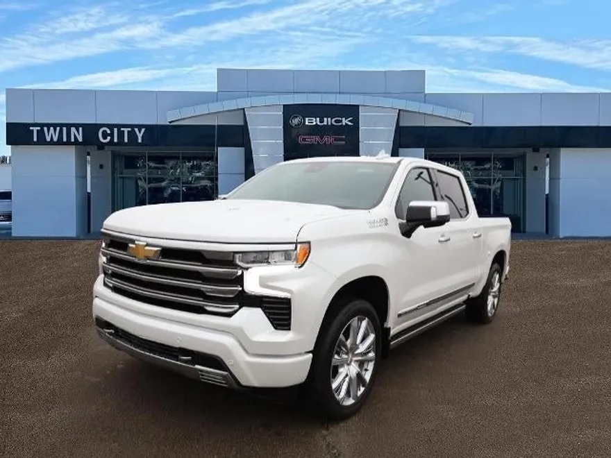 2024 Chevrolet Silverado 1500 High Country photo 1