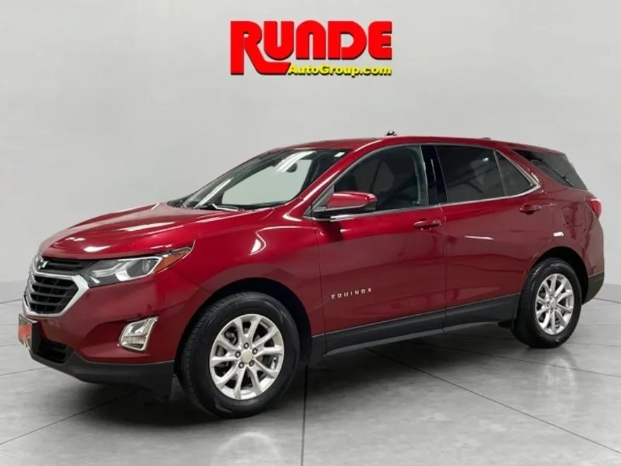 2020 Chevrolet Equinox LT photo 1